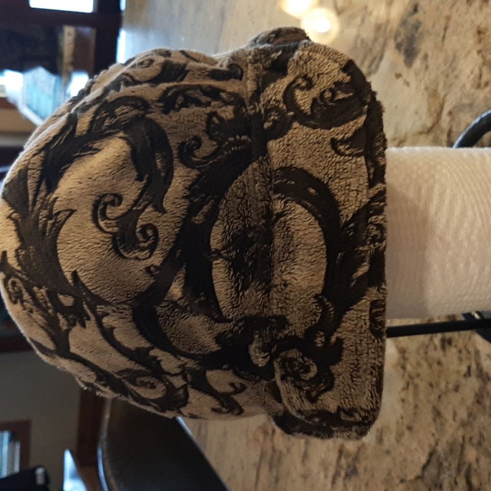 Squasht reversible hat